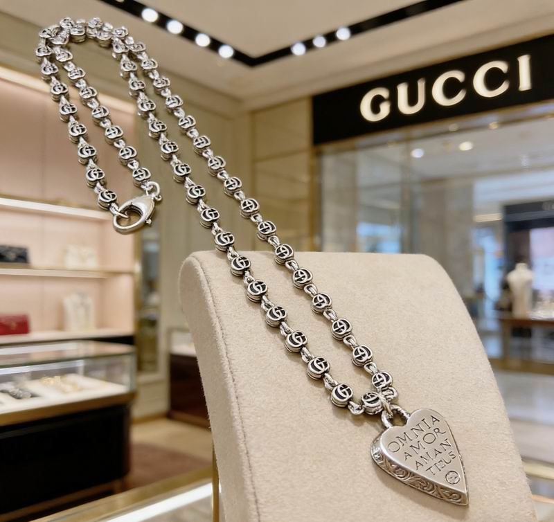 Gucci Necklace  02yxs72